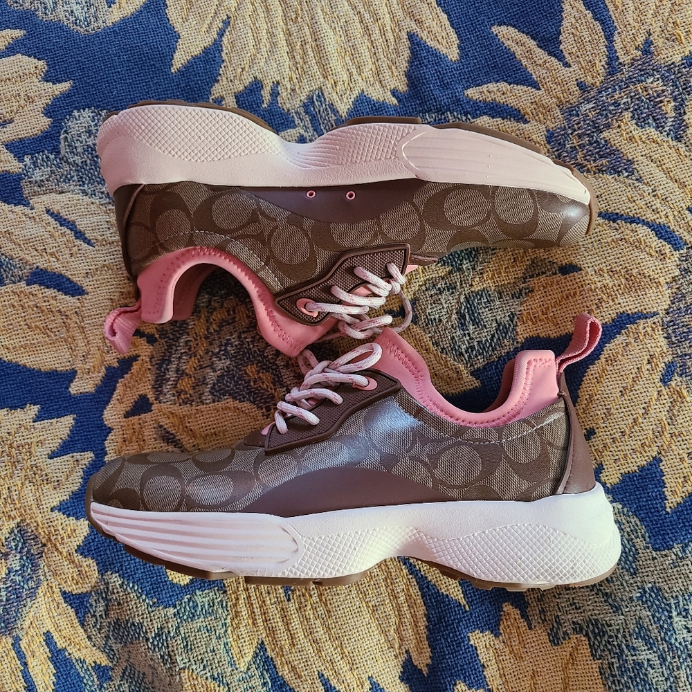 Coach Women’s C270 Signature Tech Runner Size 10B Color Khaki/Saddle C5774